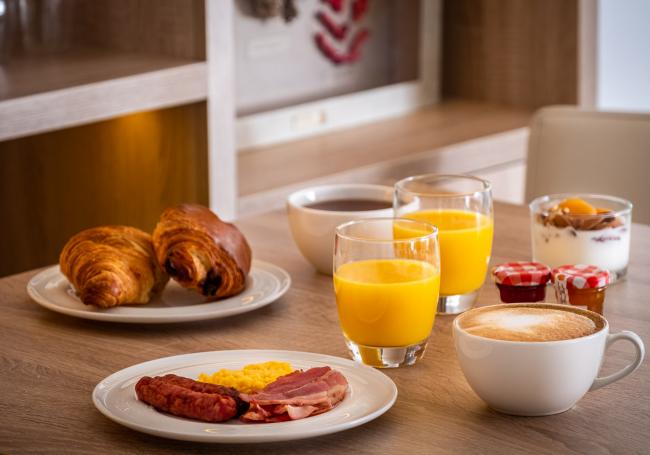 Hotel Le B d'Arcachon - breakfast