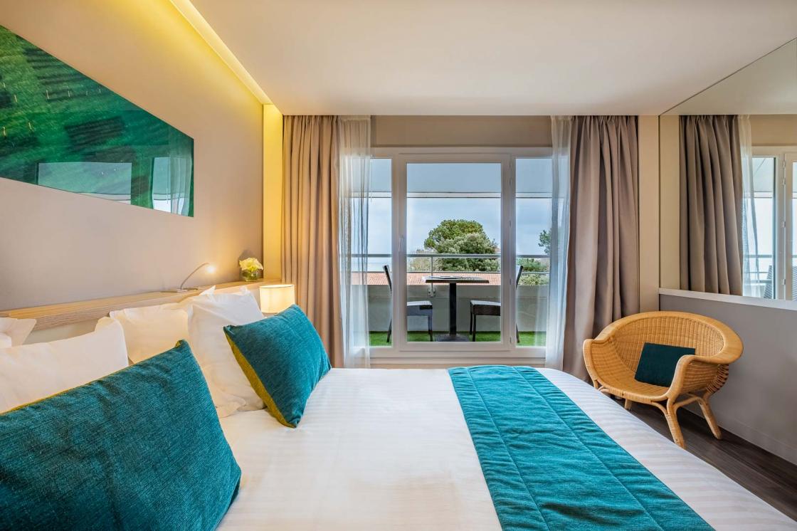 Room overlooking the bay